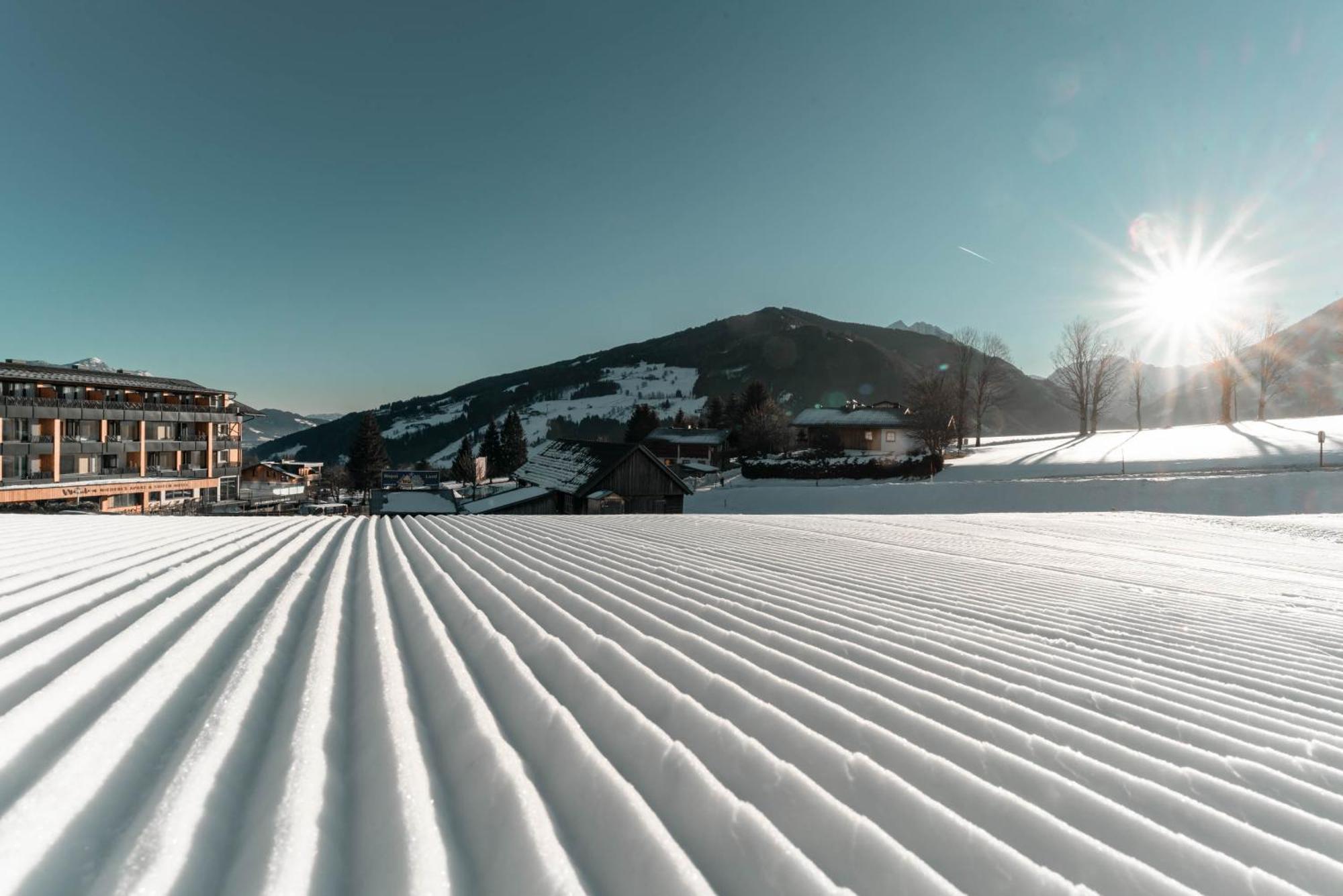 Apart & Suiten Hotel Weiden Schladming Exterior photo